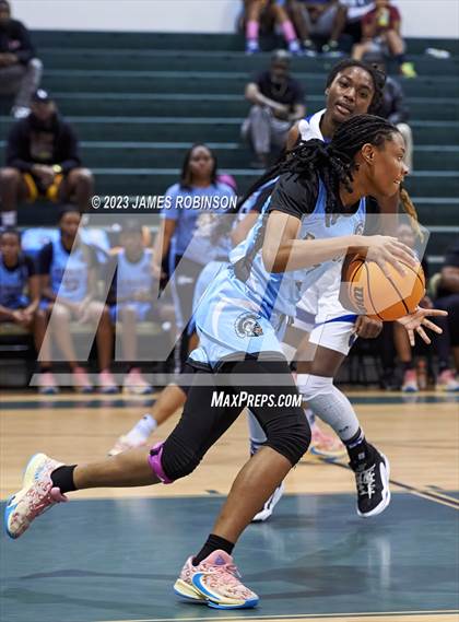 Thumbnail 1 in Ribault vs Ridgeview (Battle For the Island) photogallery.
