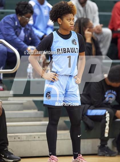 Thumbnail 1 in Ribault vs Ridgeview (Battle For the Island) photogallery.