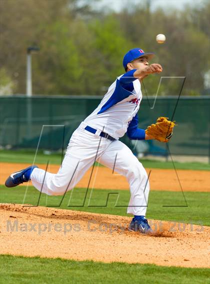 Thumbnail 2 in Cullman vs Bartlett photogallery.