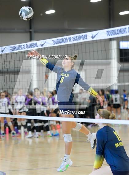 Thumbnail 1 in Mead vs St. Paul (Nike TOC Southwest)  photogallery.