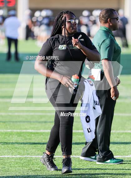 Thumbnail 1 in DeSoto @ Guyer photogallery.