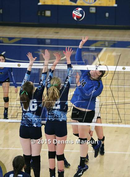 Thumbnail 2 in Immanuel vs. Frazier Mountain (CIF Central D5 Final) photogallery.