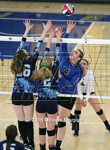 Thumbnail 3 in Immanuel vs. Frazier Mountain (CIF Central D5 Final) photogallery.