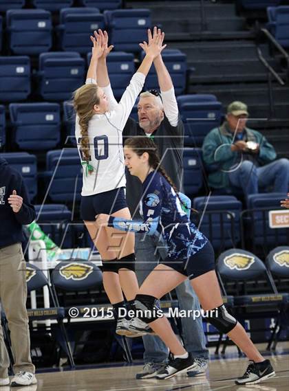 Thumbnail 3 in Immanuel vs. Frazier Mountain (CIF Central D5 Final) photogallery.