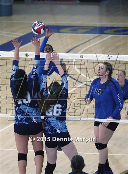 Thumbnail 3 in Immanuel vs. Frazier Mountain (CIF Central D5 Final) photogallery.