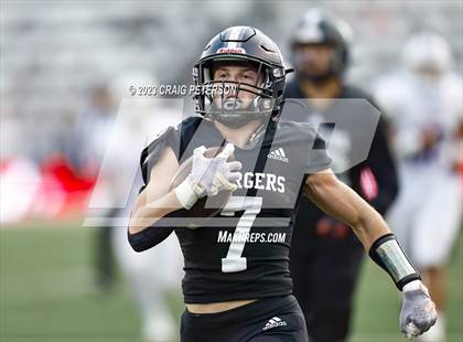 Thumbnail 1 in Corner Canyon vs Lehi (UHSAA 6A Semifinal) photogallery.