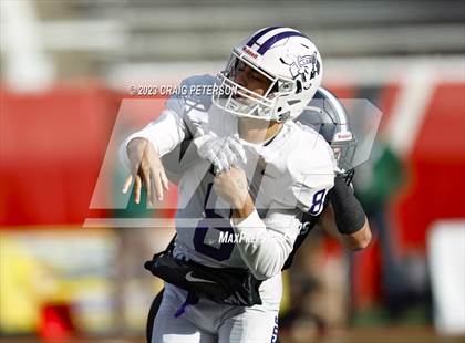 Thumbnail 2 in Corner Canyon vs Lehi (UHSAA 6A Semifinal) photogallery.