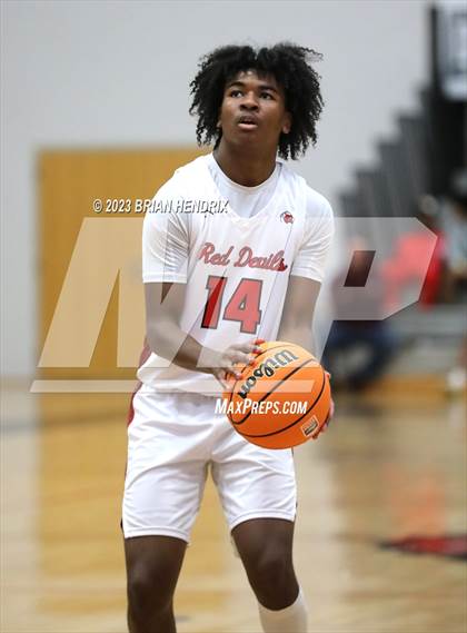Thumbnail 2 in Newton-Conover vs. South Caldwell photogallery.