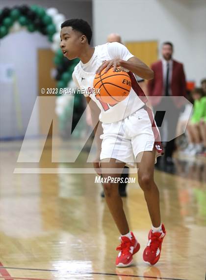 Thumbnail 3 in Newton-Conover vs. South Caldwell photogallery.