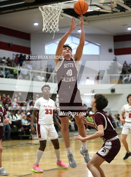 Thumbnail 3 in Newton-Conover vs. South Caldwell photogallery.