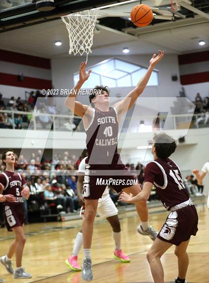 Thumbnail 1 in Newton-Conover vs. South Caldwell photogallery.