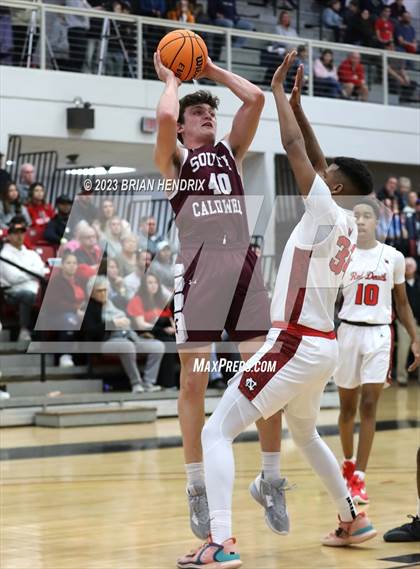 Thumbnail 2 in Newton-Conover vs. South Caldwell photogallery.