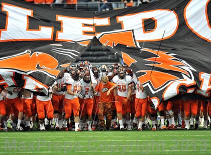 Thumbnail 3 in Brenham vs. Aledo (UIL 4A Division 2 Final)  photogallery.