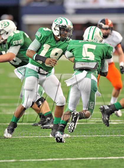 Thumbnail 3 in Brenham vs. Aledo (UIL 4A Division 2 Final)  photogallery.