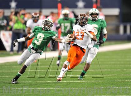 Thumbnail 2 in Brenham vs. Aledo (UIL 4A Division 2 Final)  photogallery.