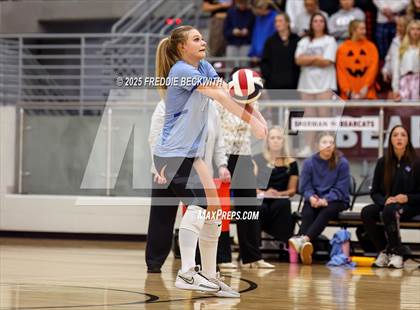 Thumbnail 1 in Gunter vs. Whitesboro (UIL 3A Volleyball Area Playoff) photogallery.