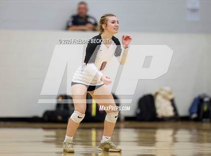 Thumbnail 2 in Gunter vs. Whitesboro (UIL 3A Volleyball Area Playoff) photogallery.
