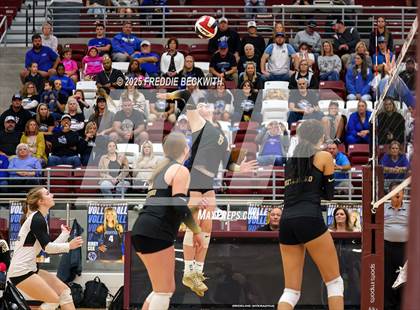 Thumbnail 2 in Gunter vs. Whitesboro (UIL 3A Volleyball Area Playoff) photogallery.
