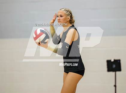 Thumbnail 2 in Gunter vs. Whitesboro (UIL 3A Volleyball Area Playoff) photogallery.