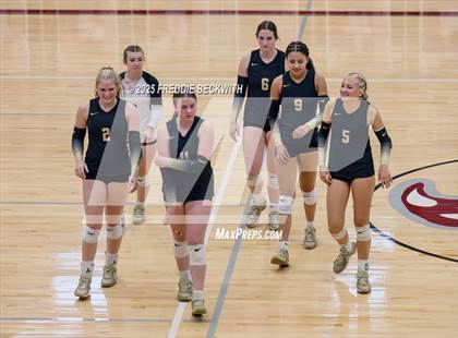 Thumbnail 1 in Gunter vs. Whitesboro (UIL 3A Volleyball Area Playoff) photogallery.