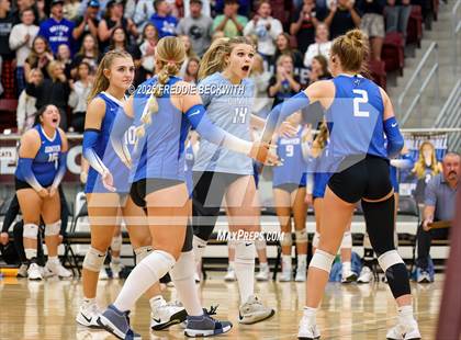 Thumbnail 3 in Gunter vs. Whitesboro (UIL 3A Volleyball Area Playoff) photogallery.