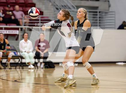 Thumbnail 2 in Gunter vs. Whitesboro (UIL 3A Volleyball Area Playoff) photogallery.