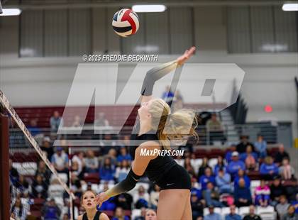 Thumbnail 3 in Gunter vs. Whitesboro (UIL 3A Volleyball Area Playoff) photogallery.