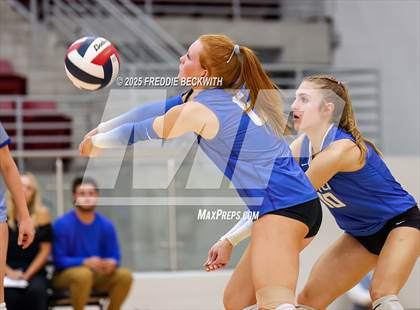 Thumbnail 2 in Gunter vs. Whitesboro (UIL 3A Volleyball Area Playoff) photogallery.