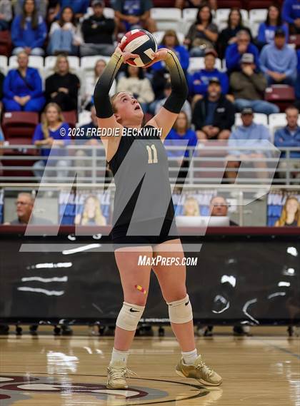 Thumbnail 2 in Gunter vs. Whitesboro (UIL 3A Volleyball Area Playoff) photogallery.