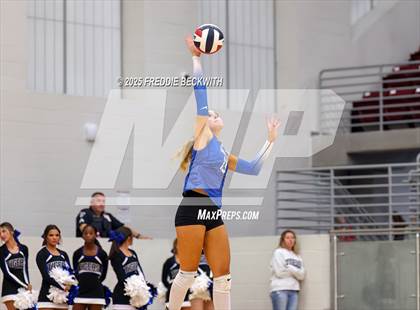 Thumbnail 2 in Gunter vs. Whitesboro (UIL 3A Volleyball Area Playoff) photogallery.