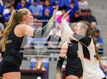 Thumbnail 1 in Gunter vs. Whitesboro (UIL 3A Volleyball Area Playoff) photogallery.