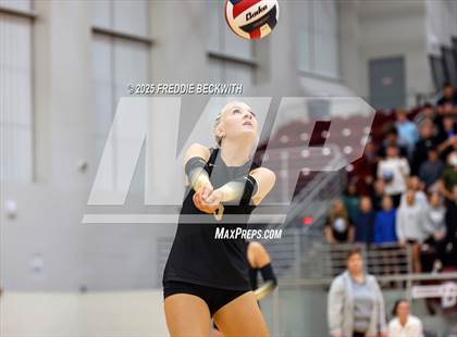 Thumbnail 2 in Gunter vs. Whitesboro (UIL 3A Volleyball Area Playoff) photogallery.