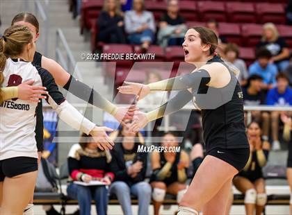 Thumbnail 2 in Gunter vs. Whitesboro (UIL 3A Volleyball Area Playoff) photogallery.