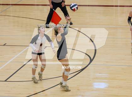 Thumbnail 3 in Gunter vs. Whitesboro (UIL 3A Volleyball Area Playoff) photogallery.