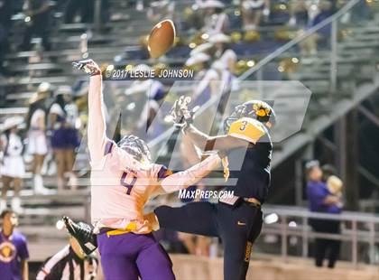 Thumbnail 1 in Ball @ La Marque photogallery.