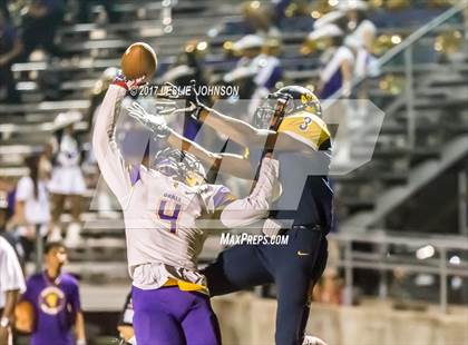 Thumbnail 2 in Ball @ La Marque photogallery.