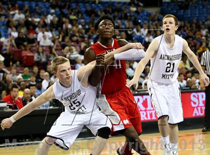 Thumbnail 2 in Mater Dei vs. Archbishop Mitty (CIF State Open Division Final) photogallery.