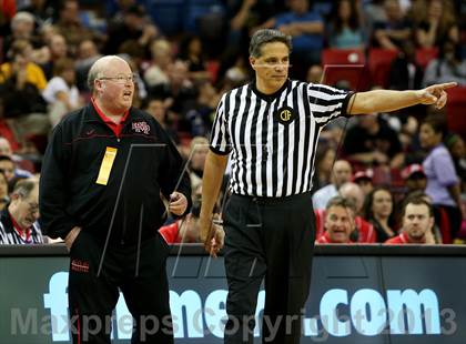 Thumbnail 3 in Mater Dei vs. Archbishop Mitty (CIF State Open Division Final) photogallery.
