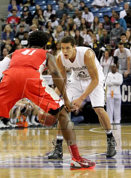 Thumbnail 2 in Mater Dei vs. Archbishop Mitty (CIF State Open Division Final) photogallery.