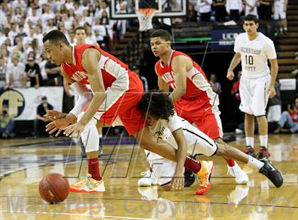 Thumbnail 3 in Mater Dei vs. Archbishop Mitty (CIF State Open Division Final) photogallery.