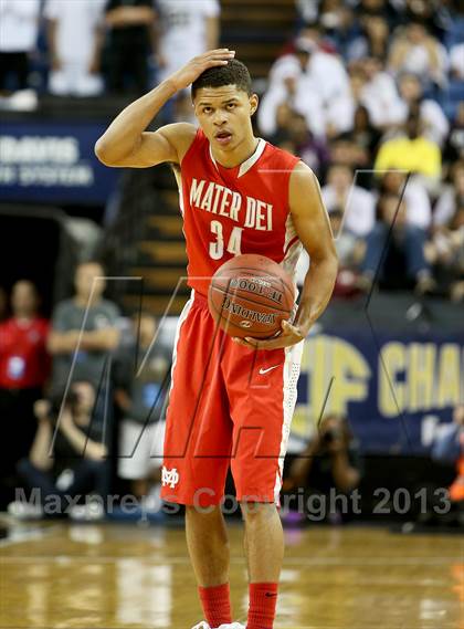 Thumbnail 2 in Mater Dei vs. Archbishop Mitty (CIF State Open Division Final) photogallery.