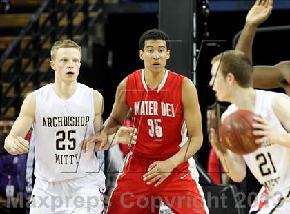 Thumbnail 1 in Mater Dei vs. Archbishop Mitty (CIF State Open Division Final) photogallery.