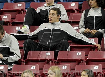 Thumbnail 2 in Mater Dei vs. Archbishop Mitty (CIF State Open Division Final) photogallery.