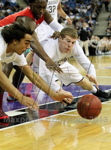 Thumbnail 2 in Mater Dei vs. Archbishop Mitty (CIF State Open Division Final) photogallery.