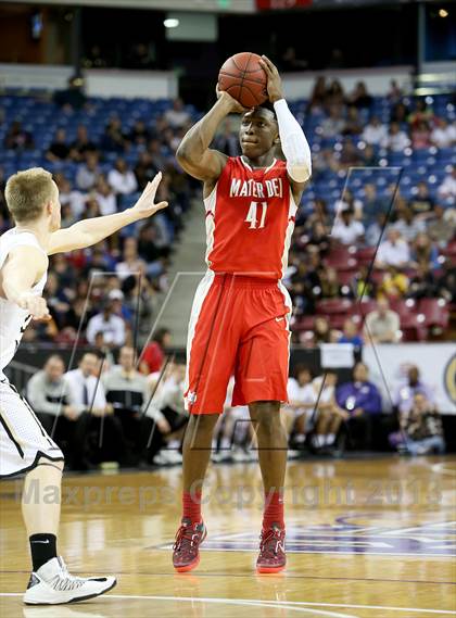 Thumbnail 1 in Mater Dei vs. Archbishop Mitty (CIF State Open Division Final) photogallery.