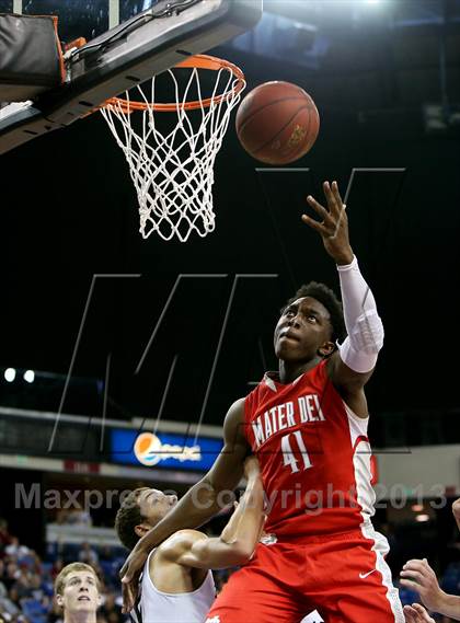 Thumbnail 2 in Mater Dei vs. Archbishop Mitty (CIF State Open Division Final) photogallery.