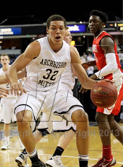 Thumbnail 3 in Mater Dei vs. Archbishop Mitty (CIF State Open Division Final) photogallery.