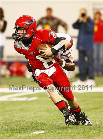 Thumbnail 3 in Horn vs. Rowlett (5A Region 2 Division 2 Area Playoff ) photogallery.