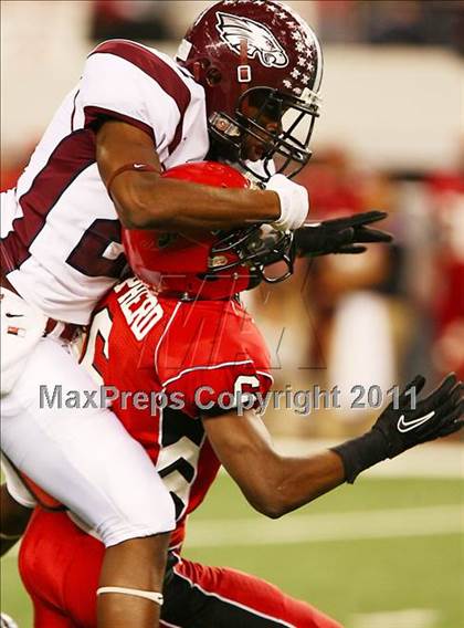 Thumbnail 1 in Horn vs. Rowlett (5A Region 2 Division 2 Area Playoff ) photogallery.