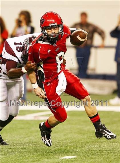 Thumbnail 1 in Horn vs. Rowlett (5A Region 2 Division 2 Area Playoff ) photogallery.